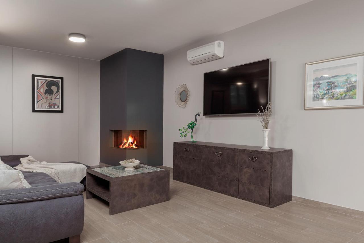 Luxury Apartments Vila Carissa Malinska Luaran gambar
